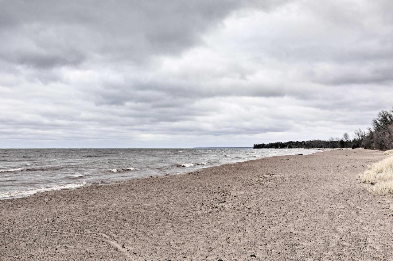 Walk To Lake Superior Ontonagon Home With Fire Pit! Extérieur photo